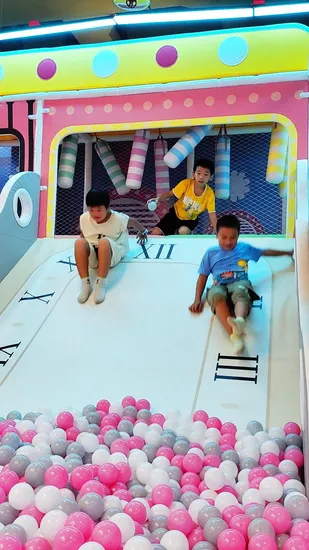 Chinese Manufacturer Sio2 Specific Surrface Area of 200 M2/G Amorphous Silica Hydrophilic Fumed Silica 200 with CAS 112945-52-5 as Anti - Sinking Agent